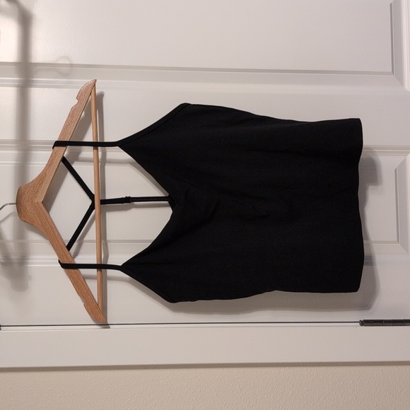 Old Navy Studiosmooth Tank Top - Picture 2 of 6